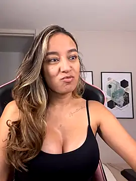 DianaHopson online show from 10.15.25