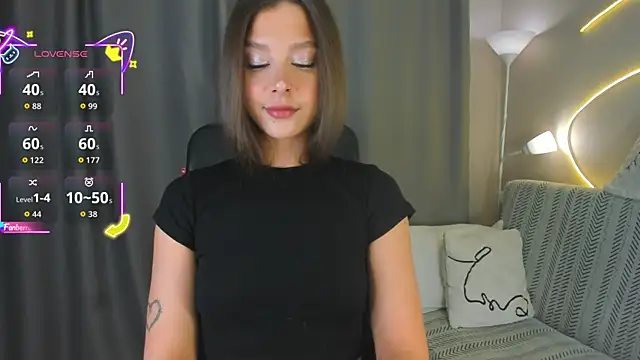 Snapshot of Alice_hailey_ chatting on 04.28.26 Alice hailey online show from 04.28.26