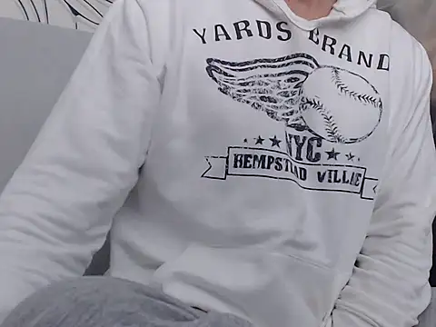 Snapshot of MikeyMaXXX chatting on 02.27.26 MikeyMaXXX online show from 02.27.26