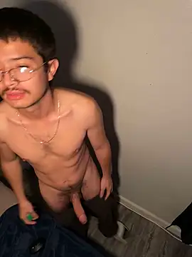 demonslayerr999 online show from 12.19.24