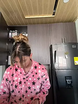 Ameellie online show from 12.20.24