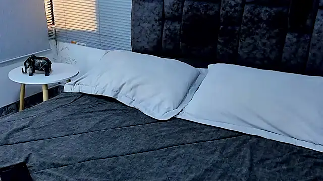 Snapshot of Zack_Froone chatting on 12.02.24 Zack Froone online show from 12.02.24