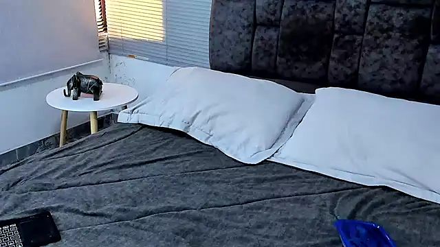 Snapshot of Zack_Froone chatting on 12.02.24 Zack Froone online show from 12.02.24