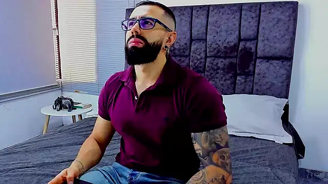 Snapshot of Zack_Froone chatting on 12.05.24 Zack Froone online show from 12.05.24