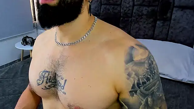 Snapshot of Zack_Froone chatting on 12.09.24 Zack Froone online show from 12.09.24