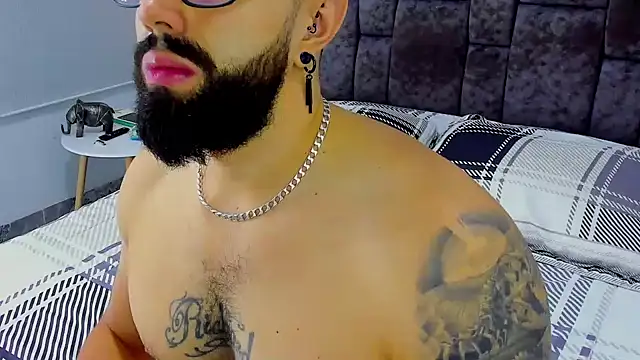 Snapshot of Zack_Froone chatting on 01.21.25 Zack Froone online show from 01.21.25