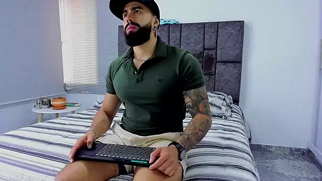 Snapshot of Zack_Froone chatting on 01.22.25 Zack Froone online show from 01.22.25