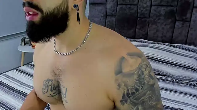 Snapshot of Zack_Froone chatting on 02.06.25 Zack Froone online show from 02.06.25