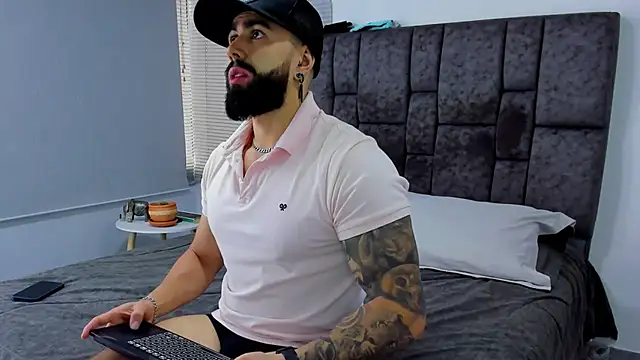 Snapshot of Zack_Froone chatting on 02.17.25 Zack Froone online show from 02.17.25