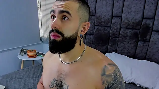 Snapshot of Zack_Froone chatting on 02.18.25 Zack Froone online show from 02.18.25