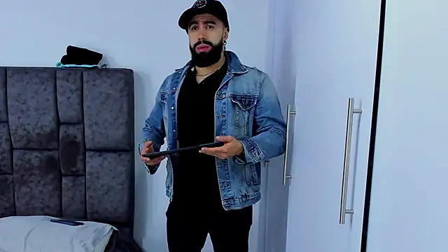 Snapshot of Zack_Froone chatting on 02.20.25 Zack Froone online show from 02.20.25