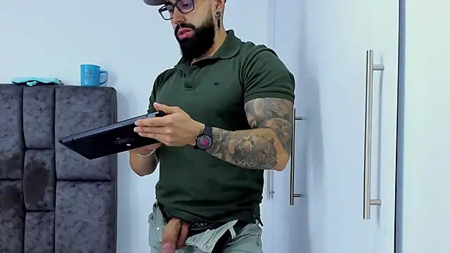 Snapshot of Zack_Froone chatting on 03.18.25 Zack Froone online show from 03.18.25