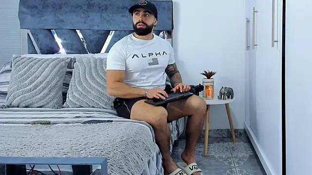 Snapshot of Zack_Froone chatting on 11.20.25 Zack Froone online show from 11.20.25