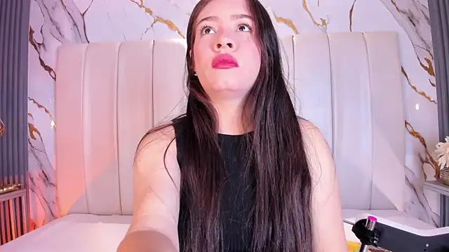 SaraRiley online show from 04.06.26