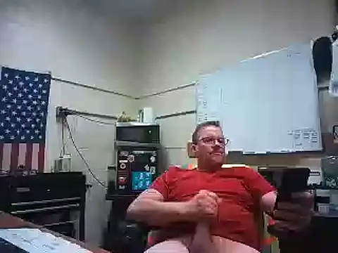 Snapshot of Cockrub1 chatting on 12.30.24 Cockrub1 online show from 12.30.24