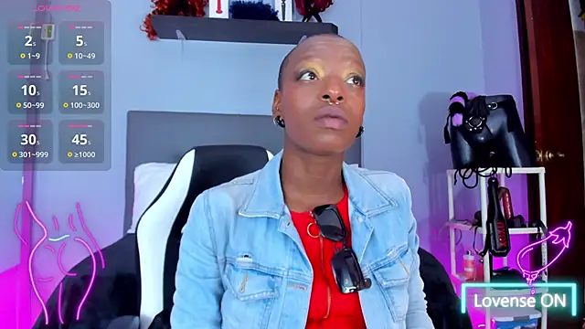 Coco Kiss online show from 09.11.25