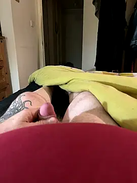 Snapshot of chatting on 11.19.25 online show from 11.19.25