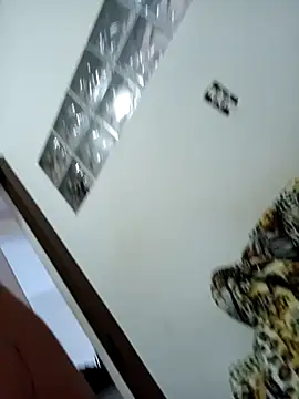 Snapshot of casal7722 chatting on 02.19.25 casal7722 online show from 02.19.25