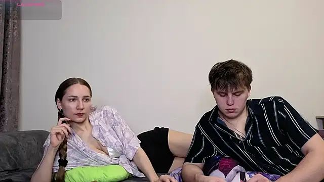 Emily and Ilumi online show from 12.04.25