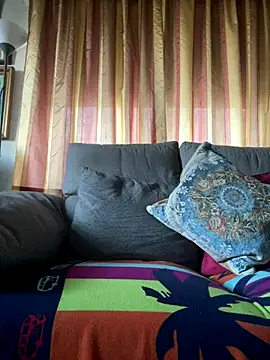 Russirayu online show from 10.13.25