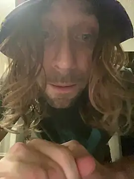 4kUsh2Fashion0 online show from 03.12.25