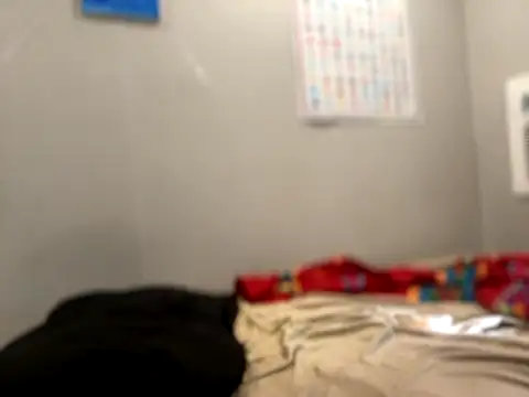 4kUsh2Fashion0 online show from 10.14.25