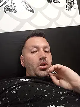 Snapshot of florin421 chatting on 03.27.26 florin421 online show from 03.27.26