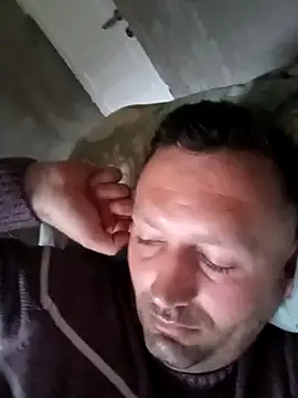Snapshot of florin421 chatting on 03.27.26 florin421 online show from 03.27.26