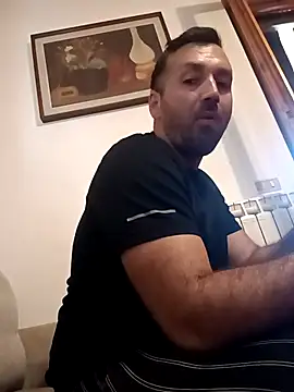 Snapshot of florin421 chatting on 04.16.26 florin421 online show from 04.16.26