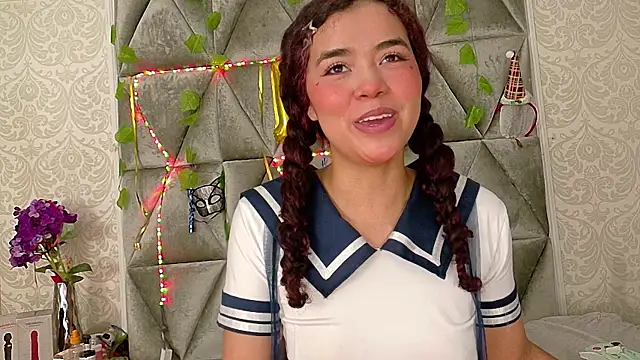 Angela lovee online show from 10.11.25