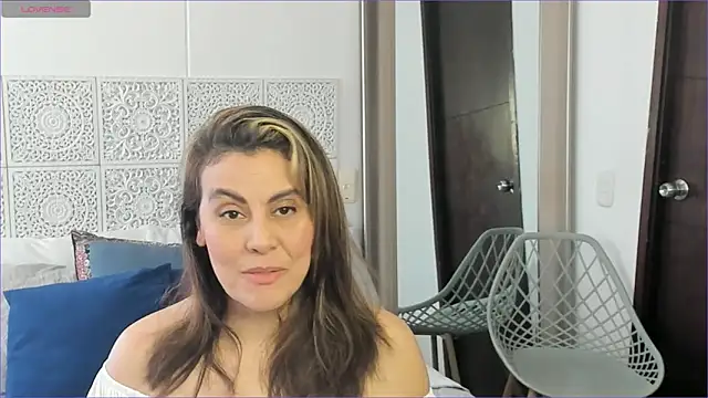 V monse online show from 02.15.25