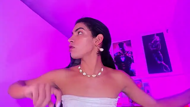 Alahia Rodriguez online show from 02.28.25