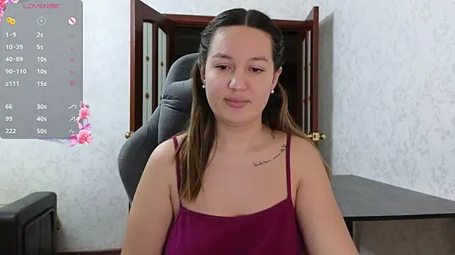 Snapshot of Nelly_Fischer chatting on 04.21.26 Nelly Fischer online show from 04.21.26
