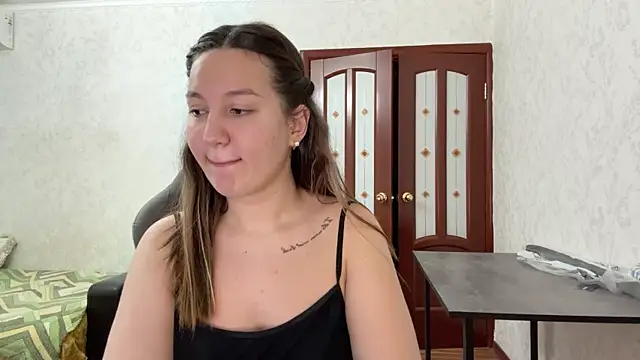 Snapshot of Nelly_Fischer chatting on 05.30.26 Nelly Fischer online show from 05.30.26