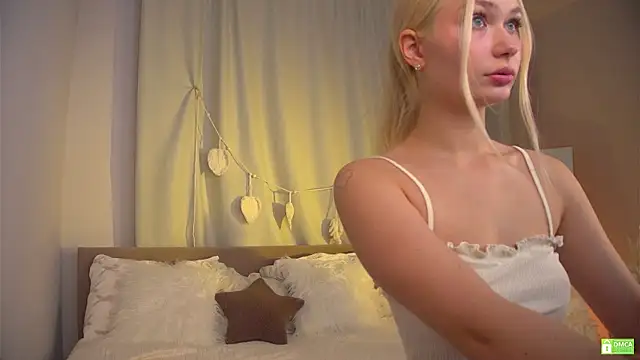Snapshot of white_godness chatting on 12.15.24 white godness online show from 12.15.24
