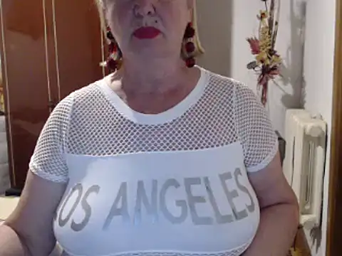 Secretfox online show from 09.17.25