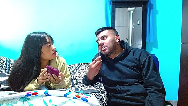 Snapshot of 2ScarletandRyan8 chatting on 02.14.25 2ScarletandRyan8 online show from 02.14.25