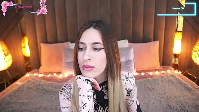 Sexy Lava online show from 03.04.25