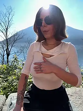 Snapshot of Mia_Railey chatting on 02.05.26 Mia Railey online show from 02.05.26