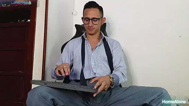 HomeAloneK online show from 12.02.25