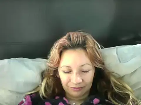 Snapshot of Paulita_x3 chatting on 02.28.25 Paulita x3 online show from 02.28.25