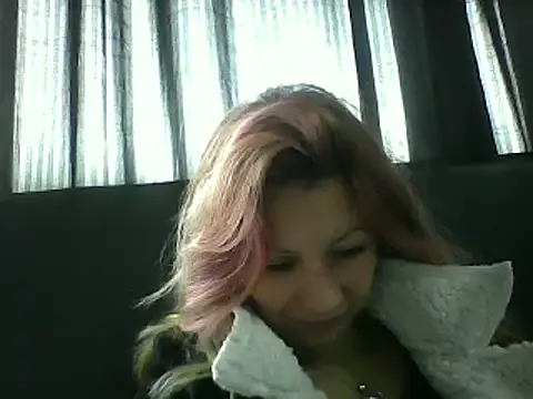 Snapshot of Paulita_x3 chatting on 03.06.25 Paulita x3 online show from 03.06.25