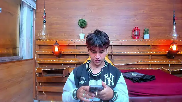 alex 477 online show from 09.26.25