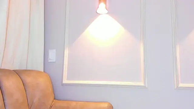 Lia walton online show from 12.16.25