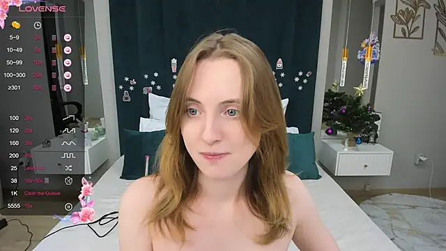 Snapshot of Cowell_Adelina chatting on 01.19.25 Cowell Adelina online show from 01.19.25