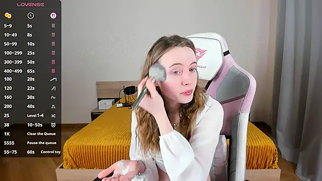 Snapshot of Cowell_Adelina chatting on 11.01.25 Cowell Adelina online show from 11.01.25