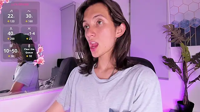 Feniix   online show from 02.06.25