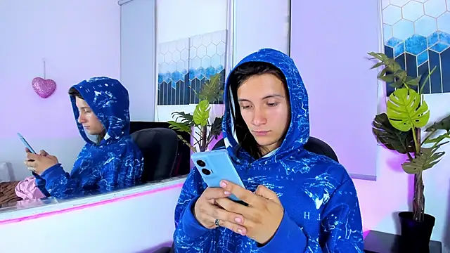 Feniix   online show from 03.13.25