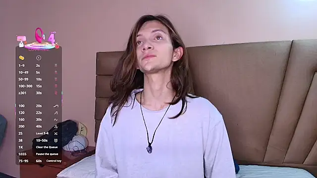 Feniix   online show from 10.30.25