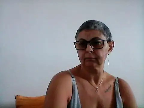 Snapshot of roseblak42 chatting on 02.06.25 roseblak42 online show from 02.06.25